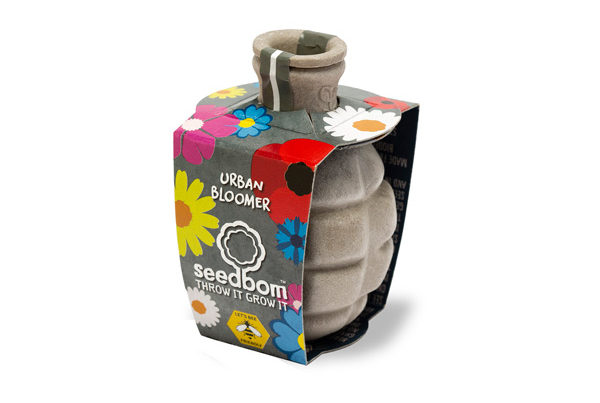 PaperFoam-Biobased-Packaging-solutions. Non-plastic biobased sustainable packaging interiors and trays.